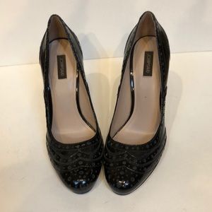 Joan & David black Detailed Pumps, 7.5 M